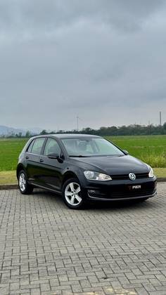 VOLKSWAGEN GOLF 1.4 TSI HIGHLINE 16V GASOLINA 4P AUTOMÁTICO VOLKSWAGEN GOLF 1.4 TSI HIGHLINE 16V GASOLINA 4P AUTOMÁTICO